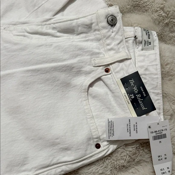 White Denim Jeans- BRAND NEW W TAGS ABERCROMBIE 90'S RELAXED HIGH RISE CURVE LOV - Picture 8 of 14